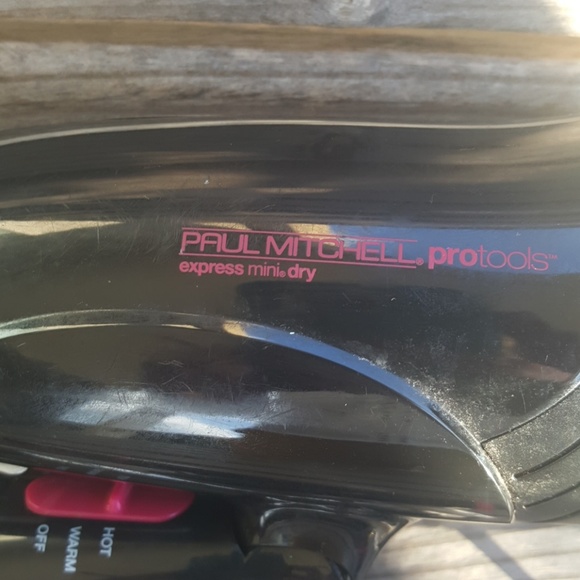 Brand new Paul Mitchell flat iron set. - Picture 3 of 4